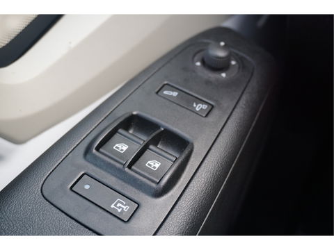 Peugeot Boxer 35 2.2 140PK L2H2 BPM VRIJ!! Apple CP / Android A, Airco, Cam, 270° Deur!! NR. J417*