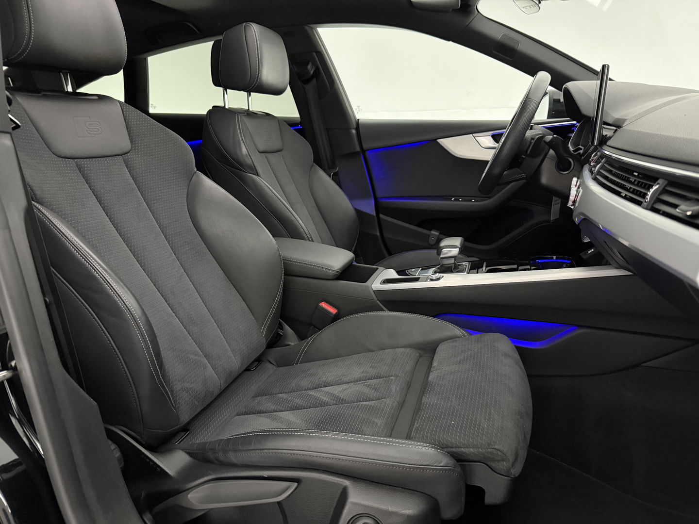 Audi A5 TFSI S-Line Black Optic | Pano | Virtual | b&o | Sfeer | Carplay | Stoelverw. | Parkeersens.