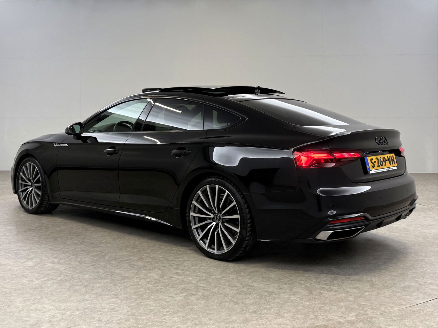 Audi A5 TFSI S-Line Black Optic | Pano | Virtual | b&o | Sfeer | Carplay | Stoelverw. | Parkeersens.