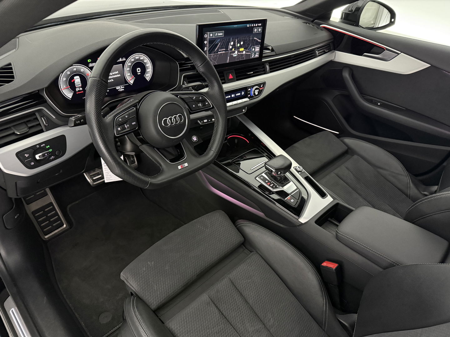 Audi A5 TFSI S-Line Black Optic | Pano | Virtual | b&o | Sfeer | Carplay | Stoelverw. | Parkeersens.