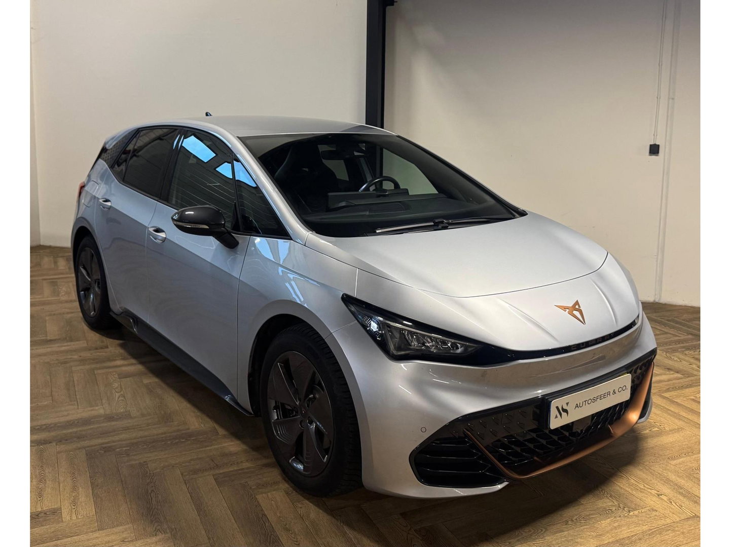 CUPRA Born Business 62 kWh KEYLESS CAM