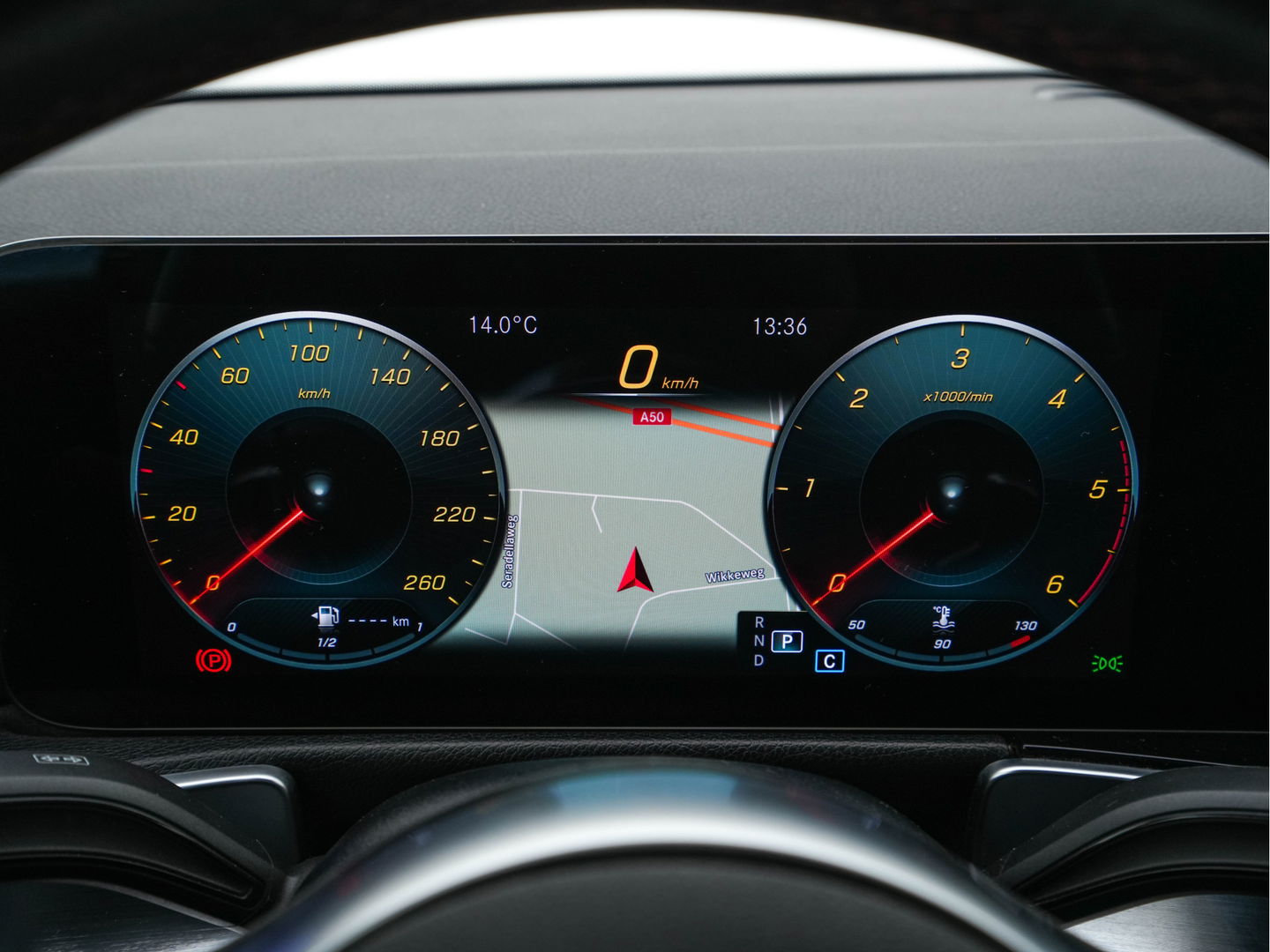 Mercedes-Benz GLB 200 d ( VAN ) Premium AMG-Sport-Pack Aut. *LEATHER-MICROFIBRE | FULL-LED | AMBIENT-LIGHT | WIDE-SCREEN-DIGICOCKPIT | HEATED-SPORTSEATS | KEYLESS | NAVI-FULLMAP | DAB+ | ECC | PDC | CRUISE | 19''ALU*