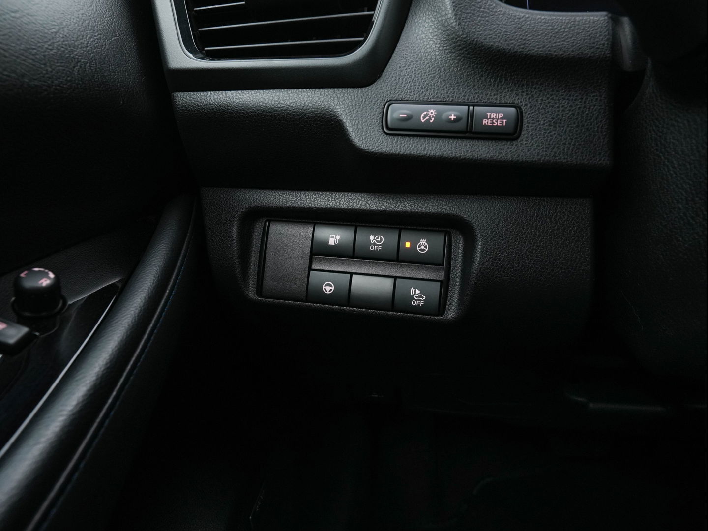 Nissan Leaf Tekna 40 kWh (SOH-83%) (INCL-BTW) *Aut.*LEATHER | FULL-LED | BOSE-AUDIO | TOPVIEW | DAB | KEYLESS | NAVI-FULLMAP | DAB | HEATED-COMFORTSEATS | PRIVACY-GLASS | ADAPTIVE-CRUISE | 17''ALU*