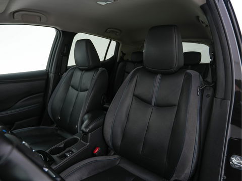 Nissan Leaf Tekna 40 kWh (SOH-83%) (INCL-BTW) *Aut.*LEATHER | FULL-LED | BOSE-AUDIO | TOPVIEW | DAB | KEYLESS | NAVI-FULLMAP | DAB | HEATED-COMFORTSEATS | PRIVACY-GLASS | ADAPTIVE-CRUISE | 17''ALU*