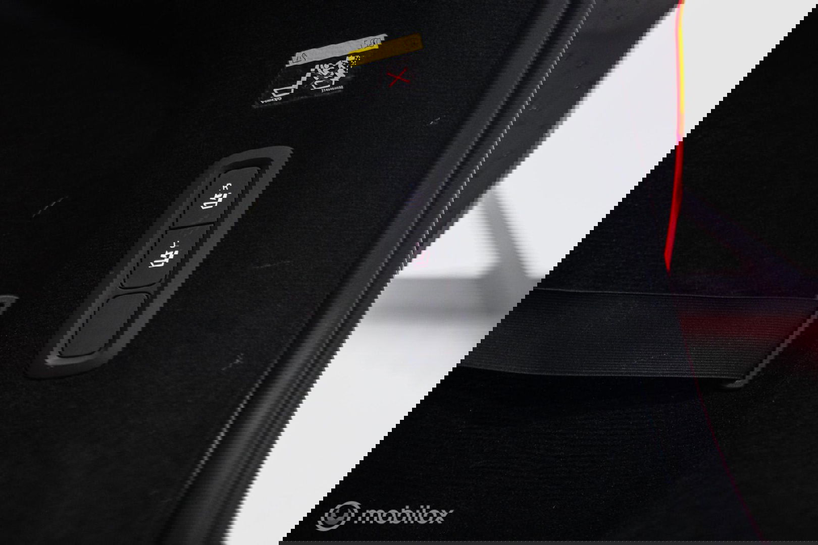 Volvo V90 2.0 T4 R-Design | Harman Kardon | Adaptive | Scandinavian line | Pilot Assist | Camera |HUD | Zonneschermen| Leder | Memory | Pa