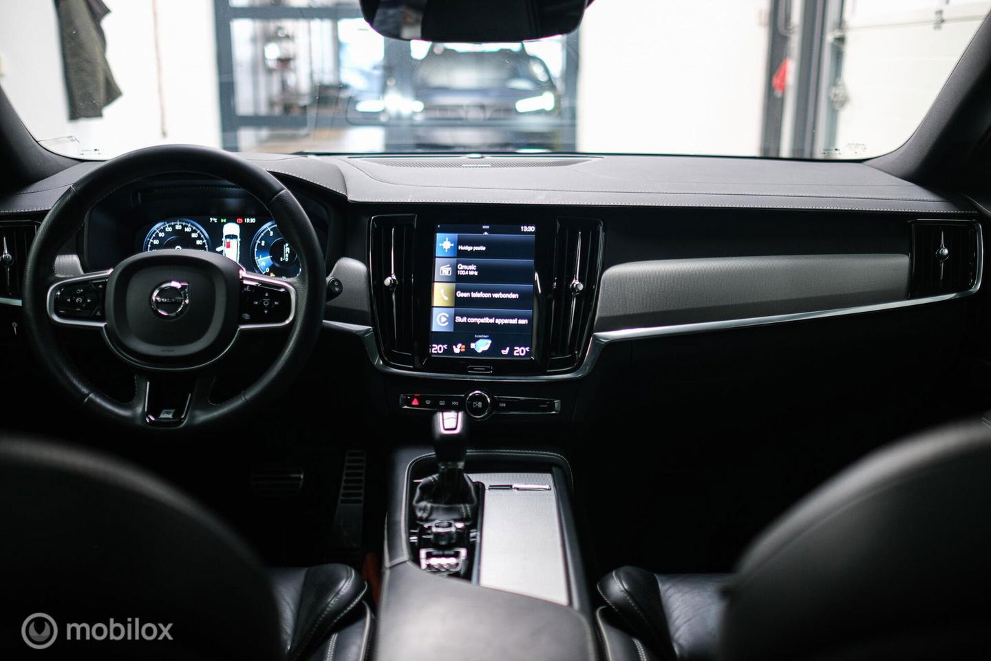 Volvo V90 2.0 T4 R-Design | Harman Kardon | Adaptive | Scandinavian line | Pilot Assist | Camera |HUD | Zonneschermen| Leder | Memory | Pa