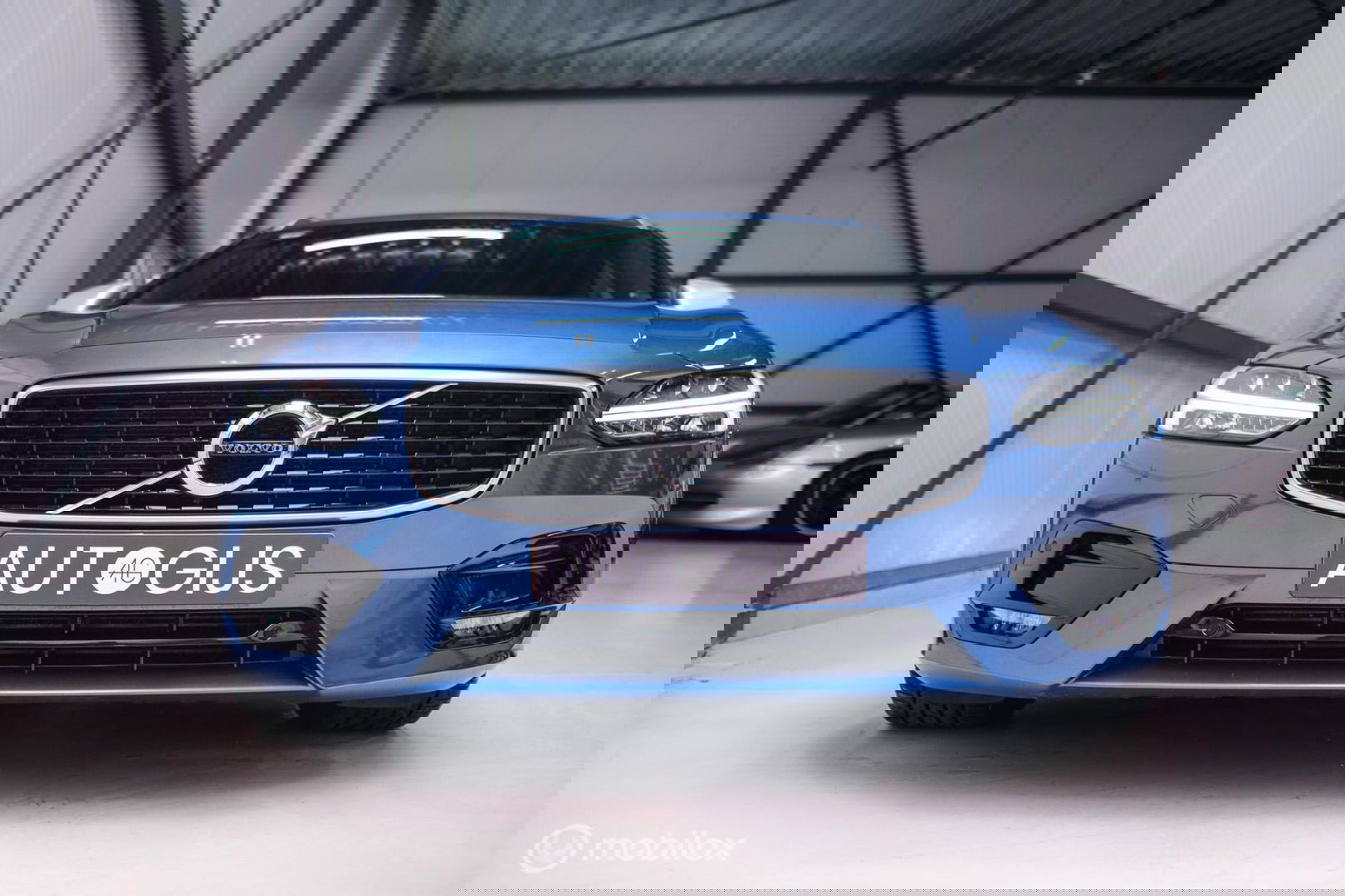 Volvo V90 2.0 T4 R-Design | Harman Kardon | Adaptive | Scandinavian line | Pilot Assist | Camera |HUD | Zonneschermen| Leder | Memory | Pa