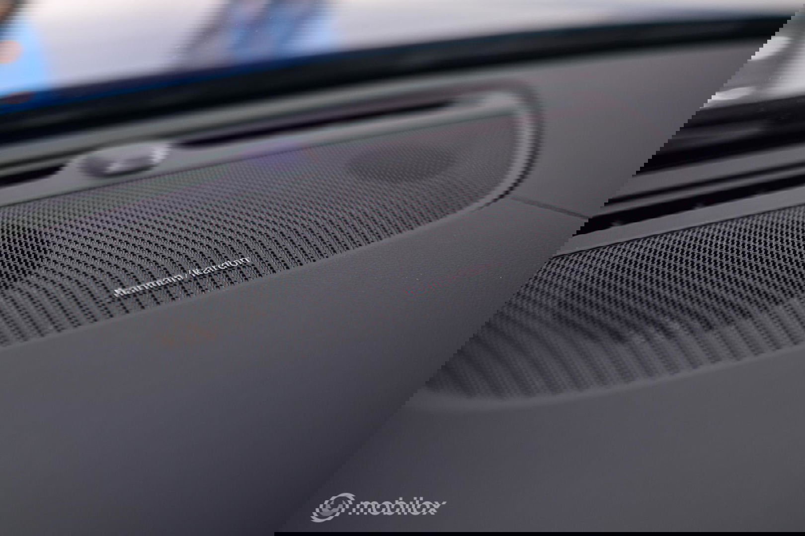 Volvo V90 2.0 T4 R-Design | Harman Kardon | Adaptive | Scandinavian line | Pilot Assist | Camera |HUD | Zonneschermen| Leder | Memory | Pa