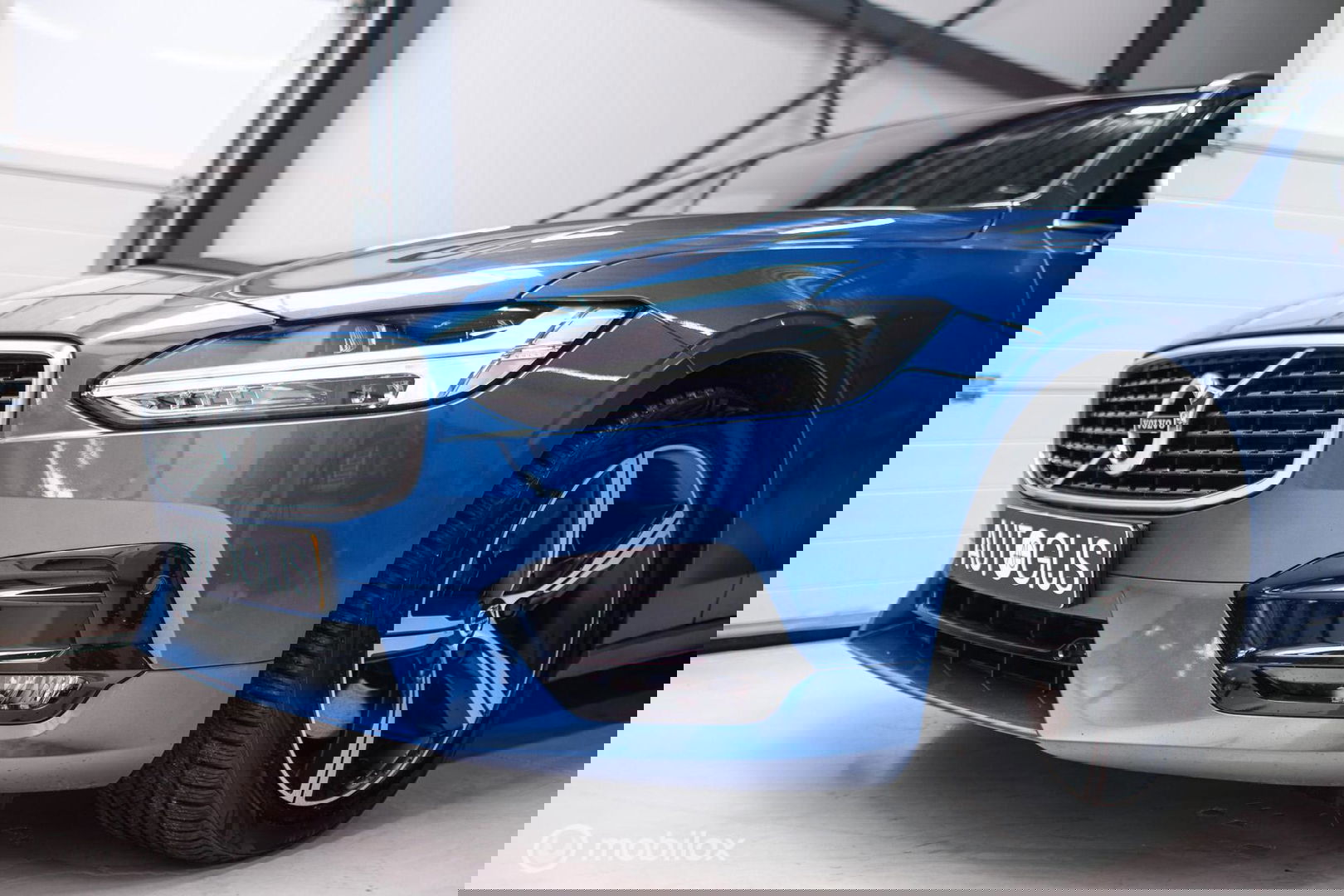 Volvo V90 2.0 T4 R-Design | Harman Kardon | Adaptive | Scandinavian line | Pilot Assist | Camera |HUD | Zonneschermen| Leder | Memory | Pa