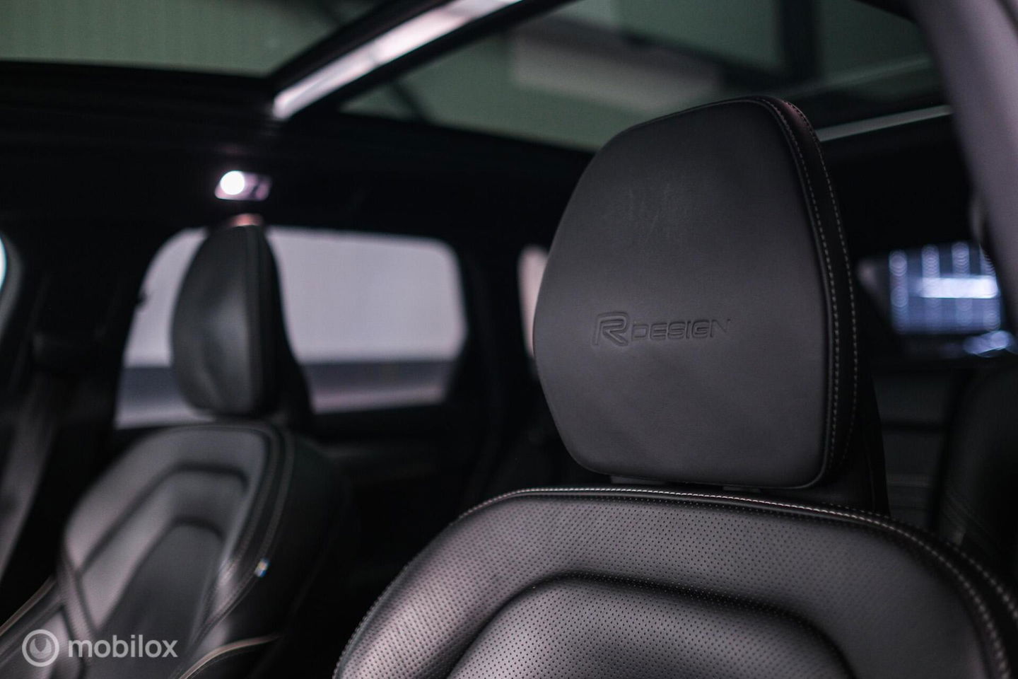 Volvo V90 2.0 T4 R-Design | Harman Kardon | Adaptive | Scandinavian line | Pilot Assist | Camera |HUD | Zonneschermen| Leder | Memory | Pa