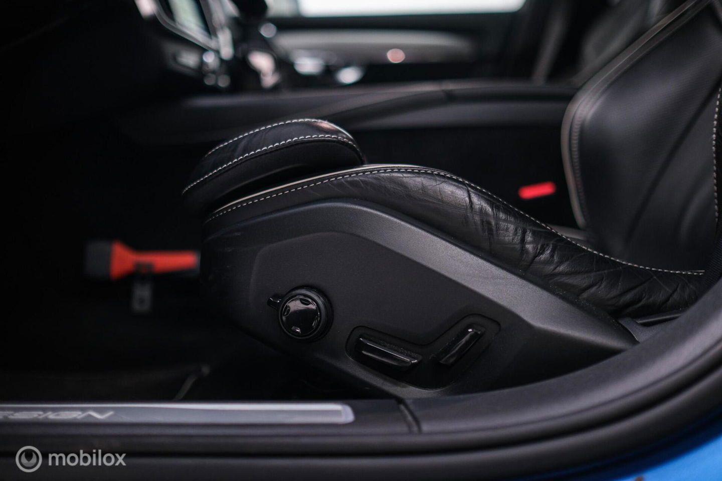 Volvo V90 2.0 T4 R-Design | Harman Kardon | Adaptive | Scandinavian line | Pilot Assist | Camera |HUD | Zonneschermen| Leder | Memory | Pa