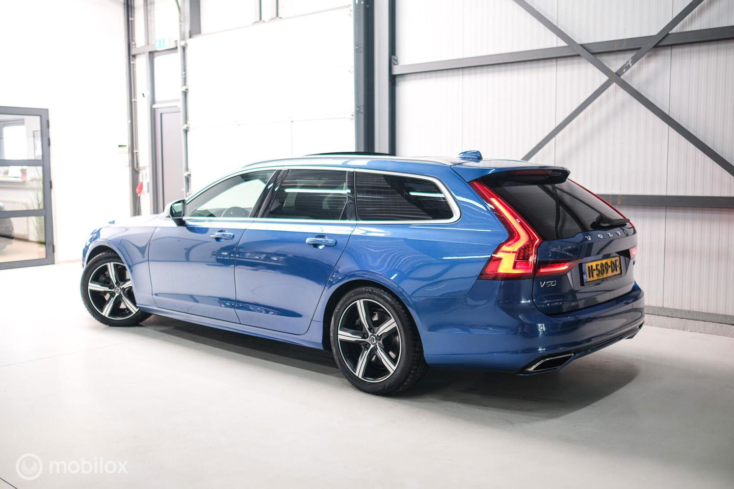 Volvo V90 2.0 T4 R-Design | Harman Kardon | Adaptive | Scandinavian line | Pilot Assist | Camera |HUD | Zonneschermen| Leder | Memory | Pa