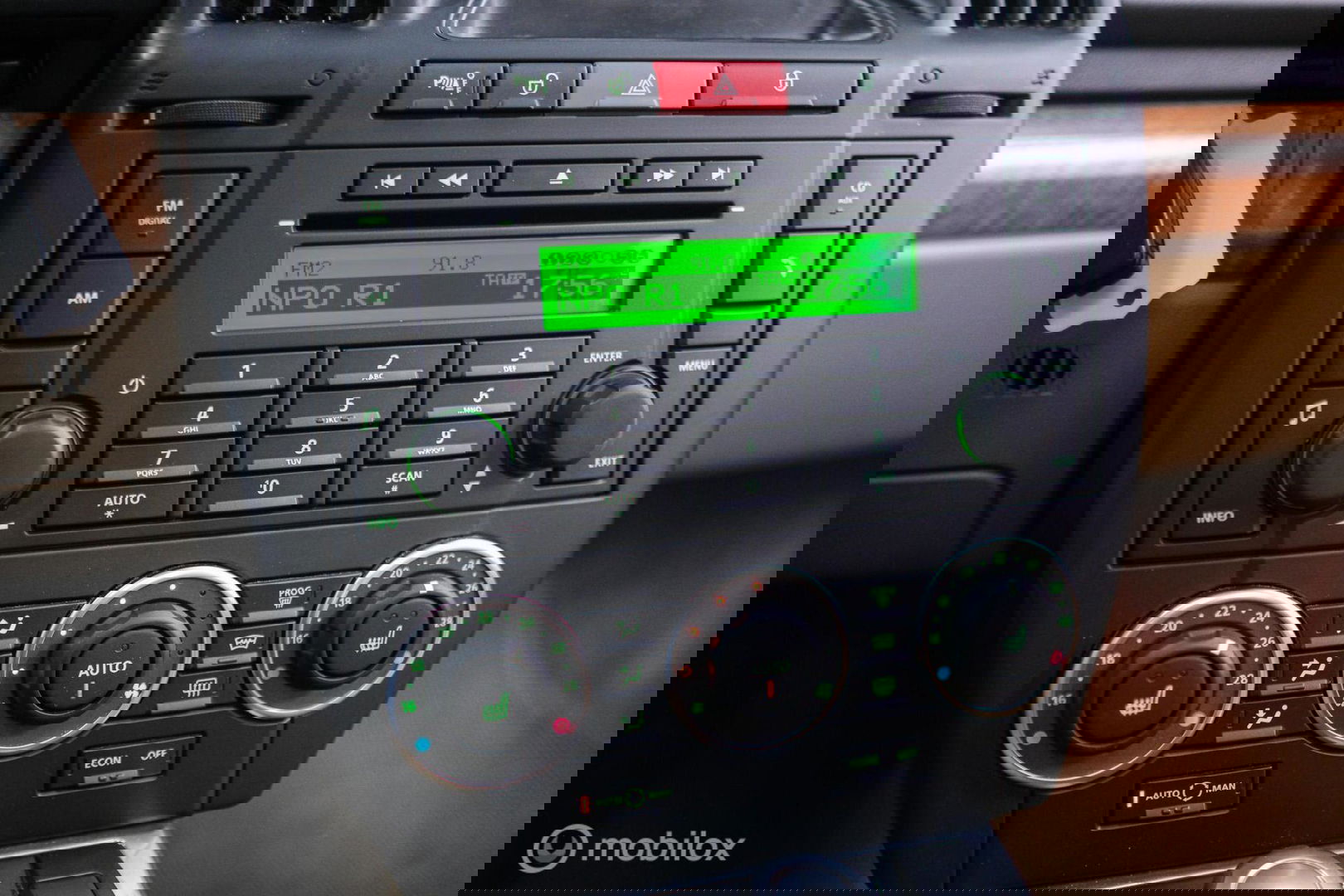 Land Rover Freelander 3.2 i6 HSE | 1e eigenaar | Dealer OH | 4x4 | Automaat | Panoramadak | Xenon | youngtimer | BTW auto | Lage km stand |