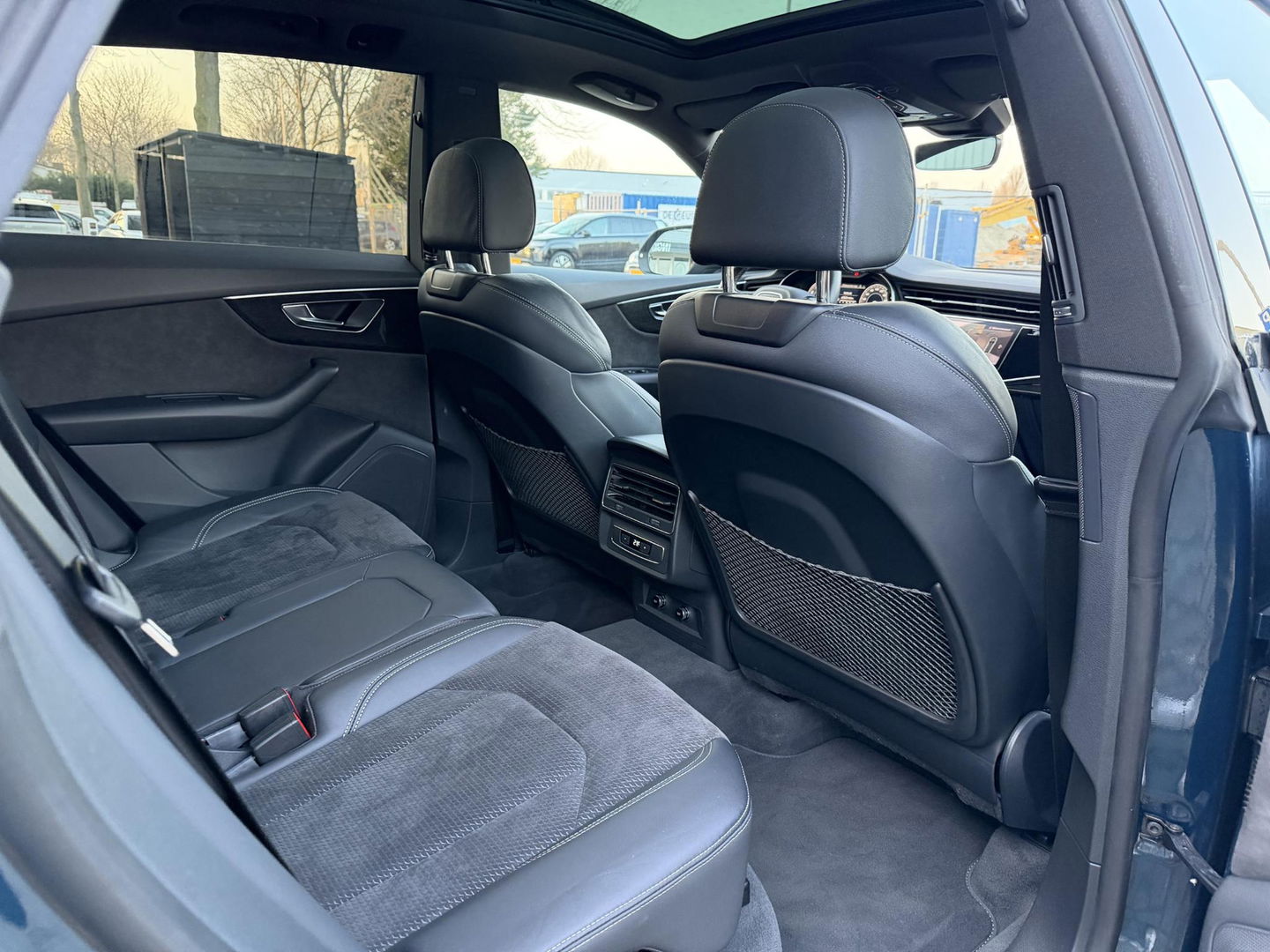 Audi Q8 55 TFSI e quattro Pro Line Advanced Hybrid l Luchtvering l Trekhaak l winter en zomerset