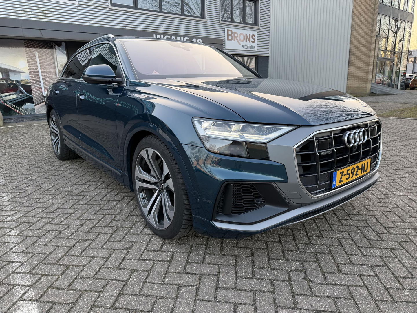 Audi Q8 55 TFSI e quattro Pro Line Advanced Hybrid l Luchtvering l Trekhaak l winter en zomerset