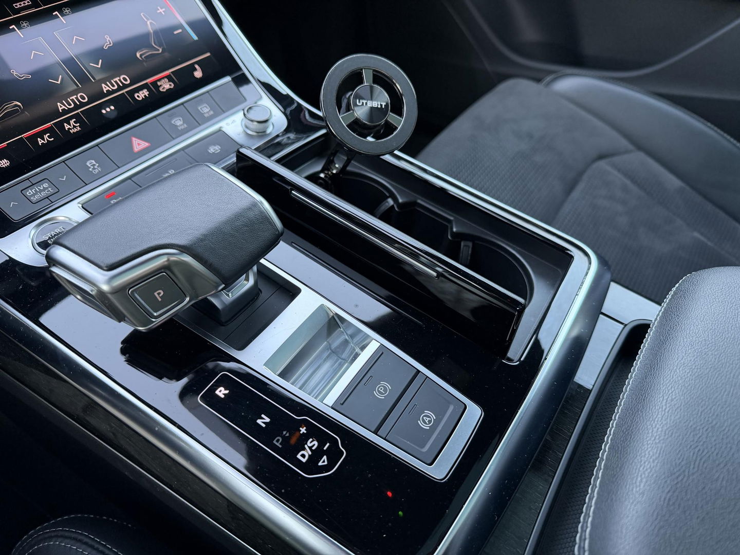 Audi Q8 55 TFSI e quattro Pro Line Advanced Hybrid l Luchtvering l Trekhaak l winter en zomerset