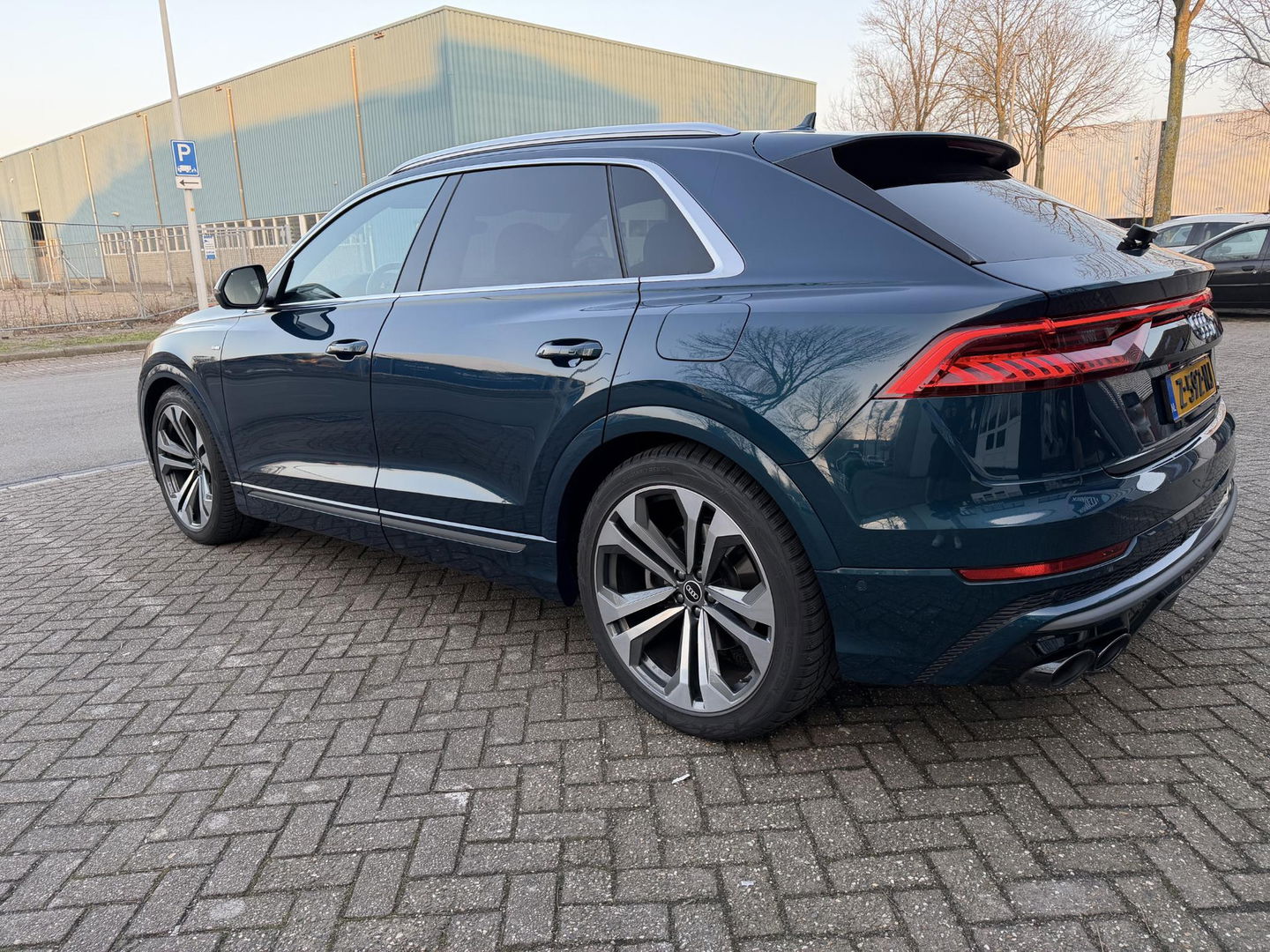 Audi Q8 55 TFSI e quattro Pro Line Advanced Hybrid l Luchtvering l Trekhaak l winter en zomerset