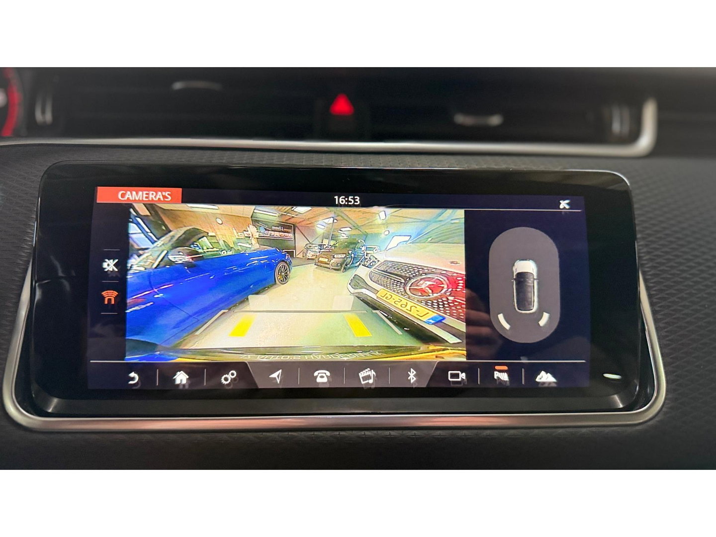 Land Rover Range Rover Evoque 2.0 D180 AWD R-Dynamic SE Leer Navi Led-Xenon Meridia Soundsysteem,