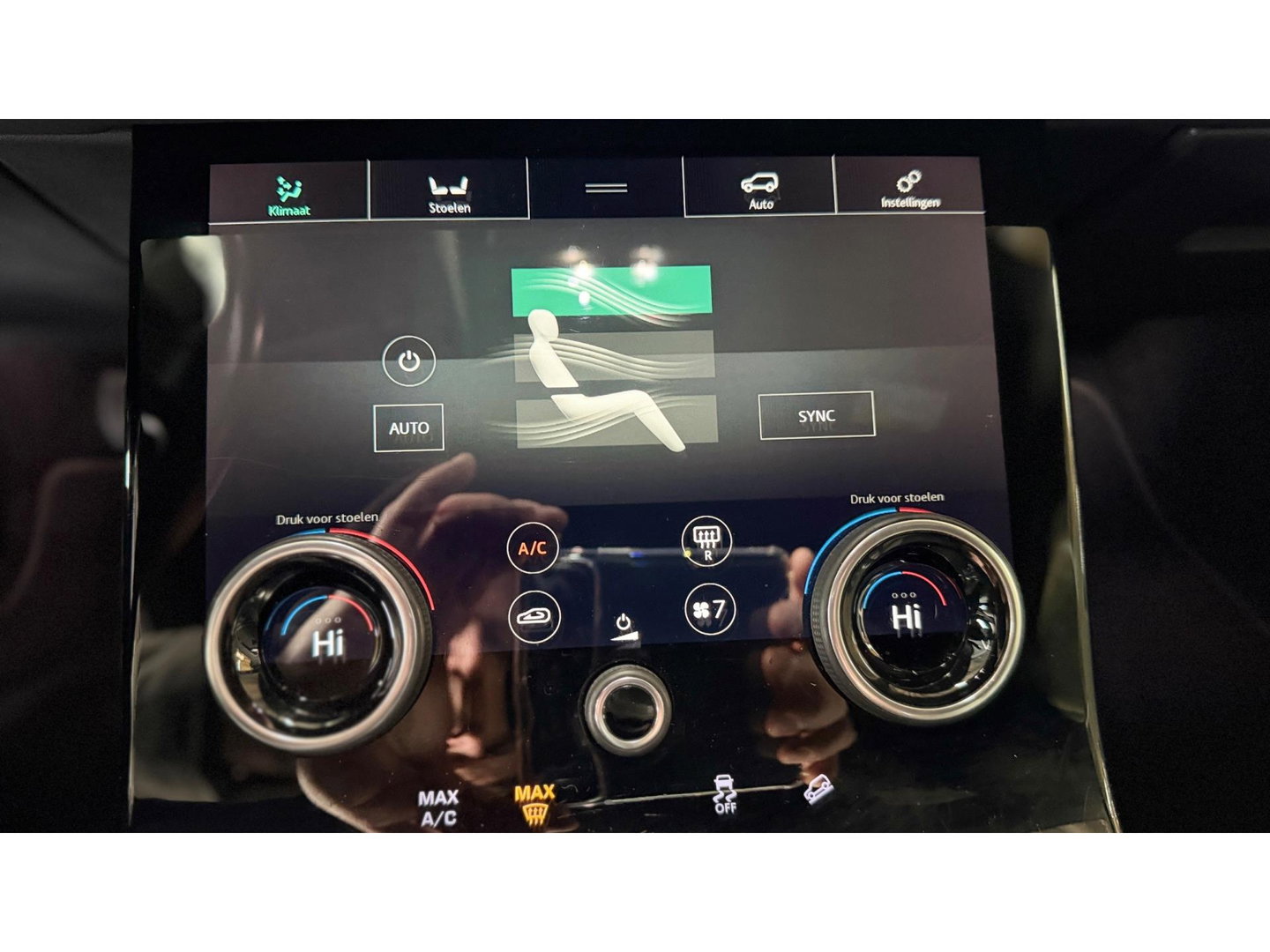 Land Rover Range Rover Evoque 2.0 D180 AWD R-Dynamic SE Leer Navi Led-Xenon Meridia Soundsysteem,