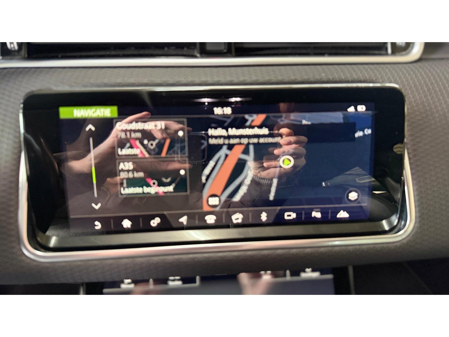 Land Rover Range Rover Evoque 2.0 D180 AWD R-Dynamic SE Leer Navi Led-Xenon Meridia Soundsysteem,