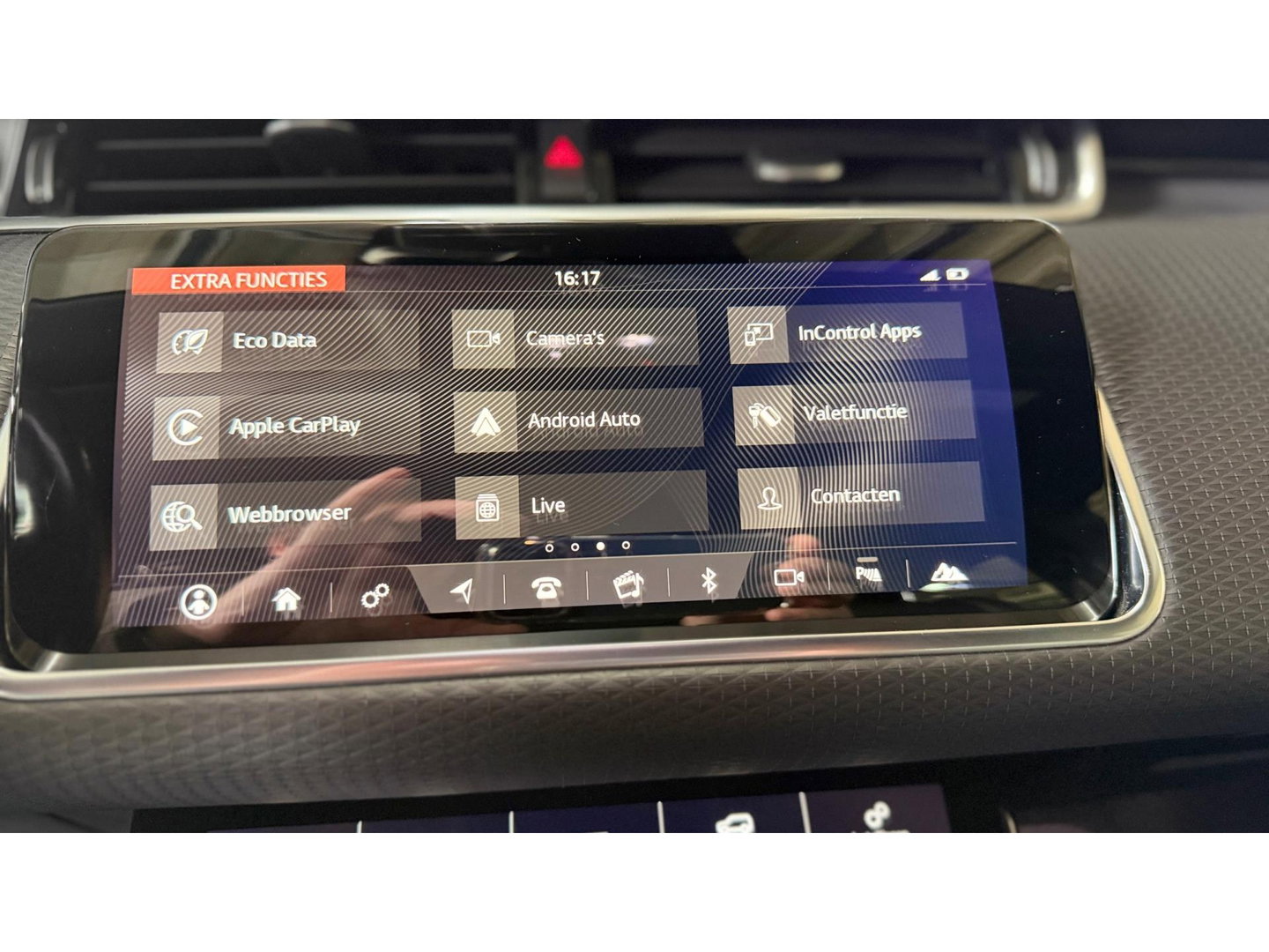 Land Rover Range Rover Evoque 2.0 D180 AWD R-Dynamic SE Leer Navi Led-Xenon Meridia Soundsysteem,