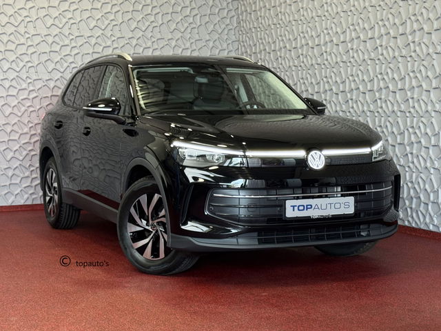 Volkswagen Tiguan - 1.5 TSI BENZINE AUTO ZONDER STEKKER 150PK DSG ✅ NIEUWE AUTO✅ TREKHAAK IQ.LED CARPLAY NAVI ELEK.KLEP STOEL/STUUR VERW LED 10/2025 BENZINE ✅Top Auto's Wijchen✅ 170 Nieuwe en bijna nieuwe Auto's met : Benzine /  PHEV / Plug in hybrid / Hybrid / Mild hybrid /