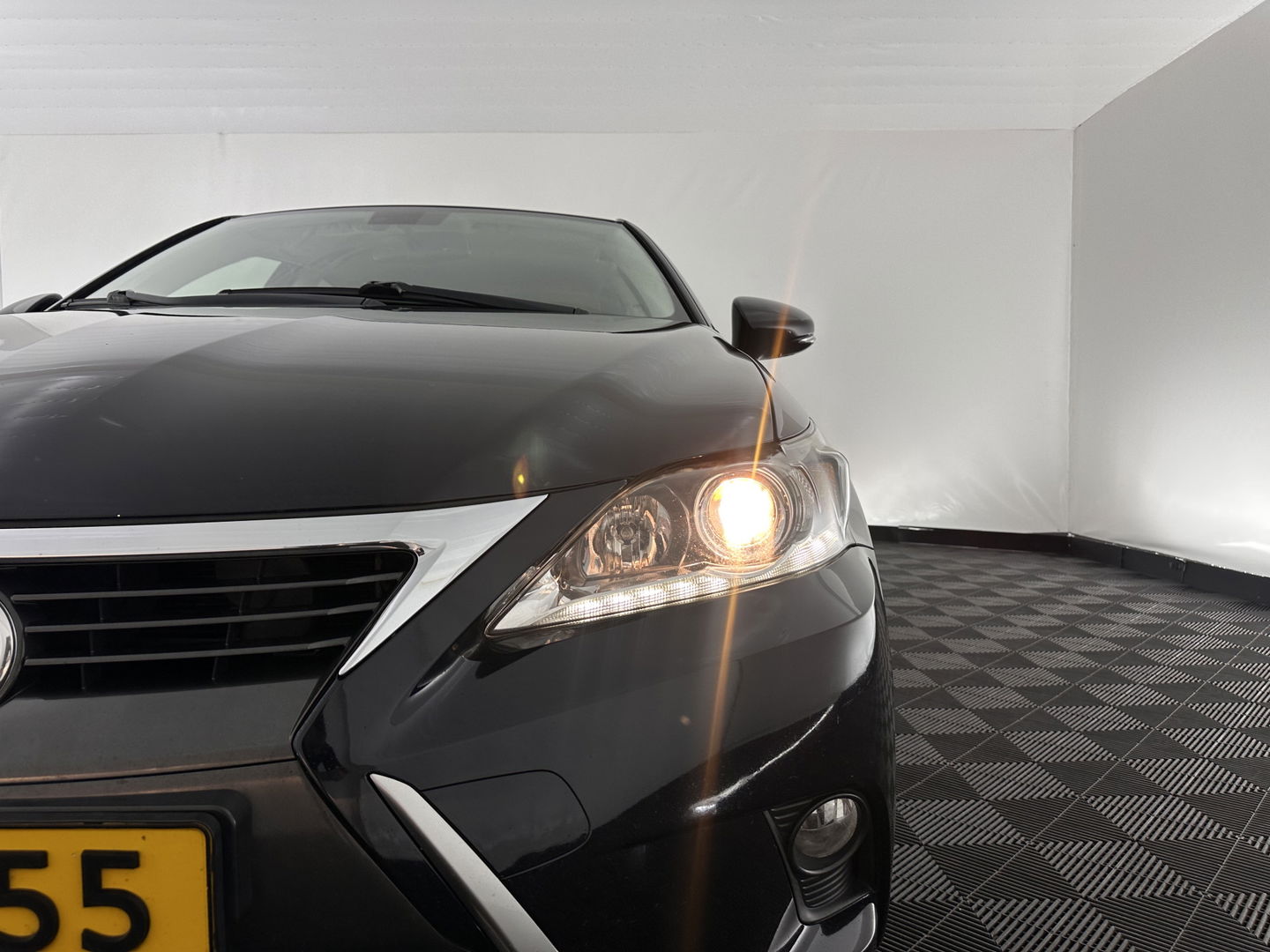 Lexus CT 200h Business Line Aut.*NAVI-FULLMAP | LEATHER | HEATED-COMFORTSEATS | CAMERA | PRIVACYGLASS | ECC | CRUISE | DIGI-COCKPIT | 16''ALU*