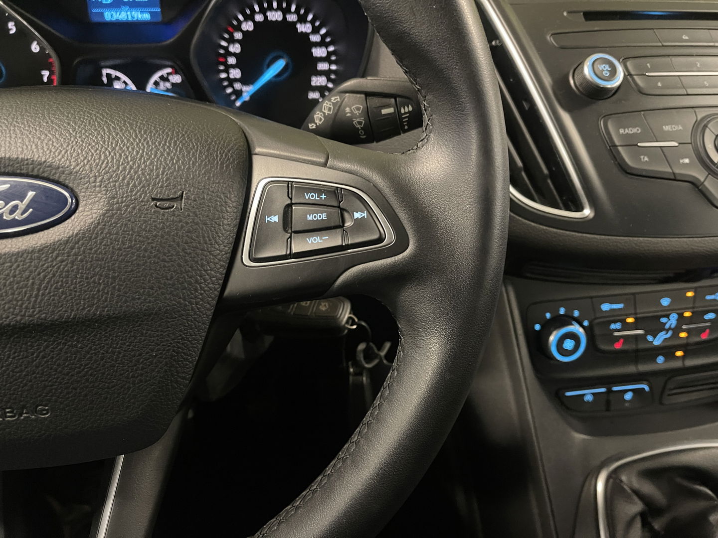 Ford C-MAX 1.5 Titanium | Unieke Kilometerstand! | 1e Eigenaar | Stuurwielverwarming | Stoelverwarming | Cruise Control |