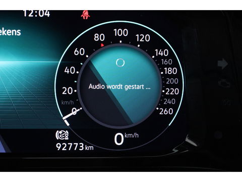 Volkswagen Golf 1.5 eTSI R-Line DSG | Pano | Harman Kardon | Stoel- Stuurverw. | Apple CarPlay | IQ. Light | Adapt. Cruise