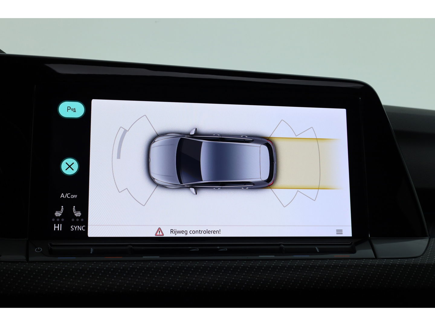 Volkswagen Golf 1.5 eTSI R-Line DSG | Pano | Harman Kardon | Stoel- Stuurverw. | Apple CarPlay | IQ. Light | Adapt. Cruise