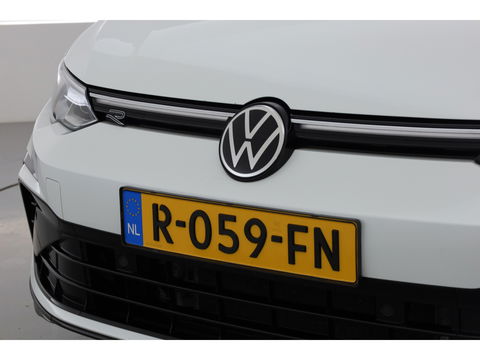 Volkswagen Golf 1.5 eTSI R-Line DSG | Pano | Harman Kardon | Stoel- Stuurverw. | Apple CarPlay | IQ. Light | Adapt. Cruise
