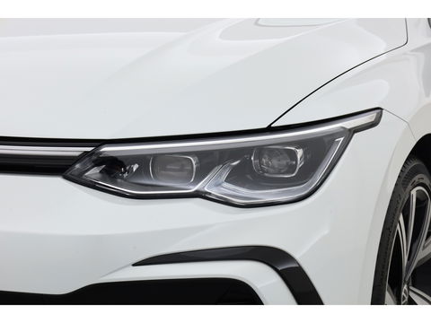 Volkswagen Golf 1.5 eTSI R-Line DSG | Pano | Harman Kardon | Stoel- Stuurverw. | Apple CarPlay | IQ. Light | Adapt. Cruise