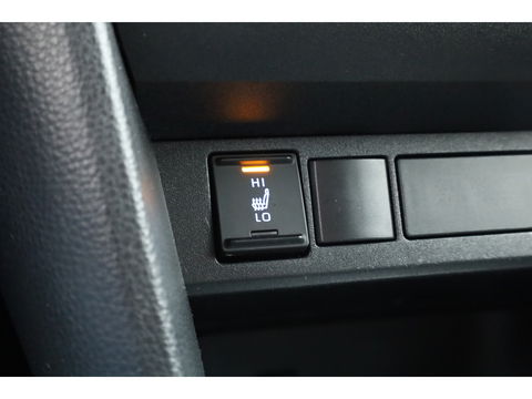 Toyota Yaris Cross 1.5 Hybrid Dynamic | Navi | Cruise | Apple CarPlay & Android Auto | PDC V+A | Camera | Stoelverw. | Dodehoekdet. | LED GERESERVEERD TOT MAANDAG