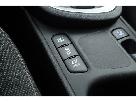 Toyota Yaris Cross 1.5 Hybrid Dynamic | Navi | Cruise | Apple CarPlay & Android Auto | PDC V+A | Camera | Stoelverw. | Dodehoekdet. | LED GERESERVEERD TOT MAANDAG