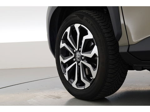 Toyota Yaris Cross 1.5 Hybrid Dynamic | Navi | Cruise | Apple CarPlay & Android Auto | PDC V+A | Camera | Stoelverw. | Dodehoekdet. | LED GERESERVEERD TOT MAANDAG