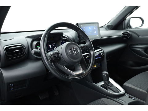 Toyota Yaris Cross 1.5 Hybrid Dynamic | Navi | Cruise | Apple CarPlay & Android Auto | PDC V+A | Camera | Stoelverw. | Dodehoekdet. | LED GERESERVEERD TOT MAANDAG