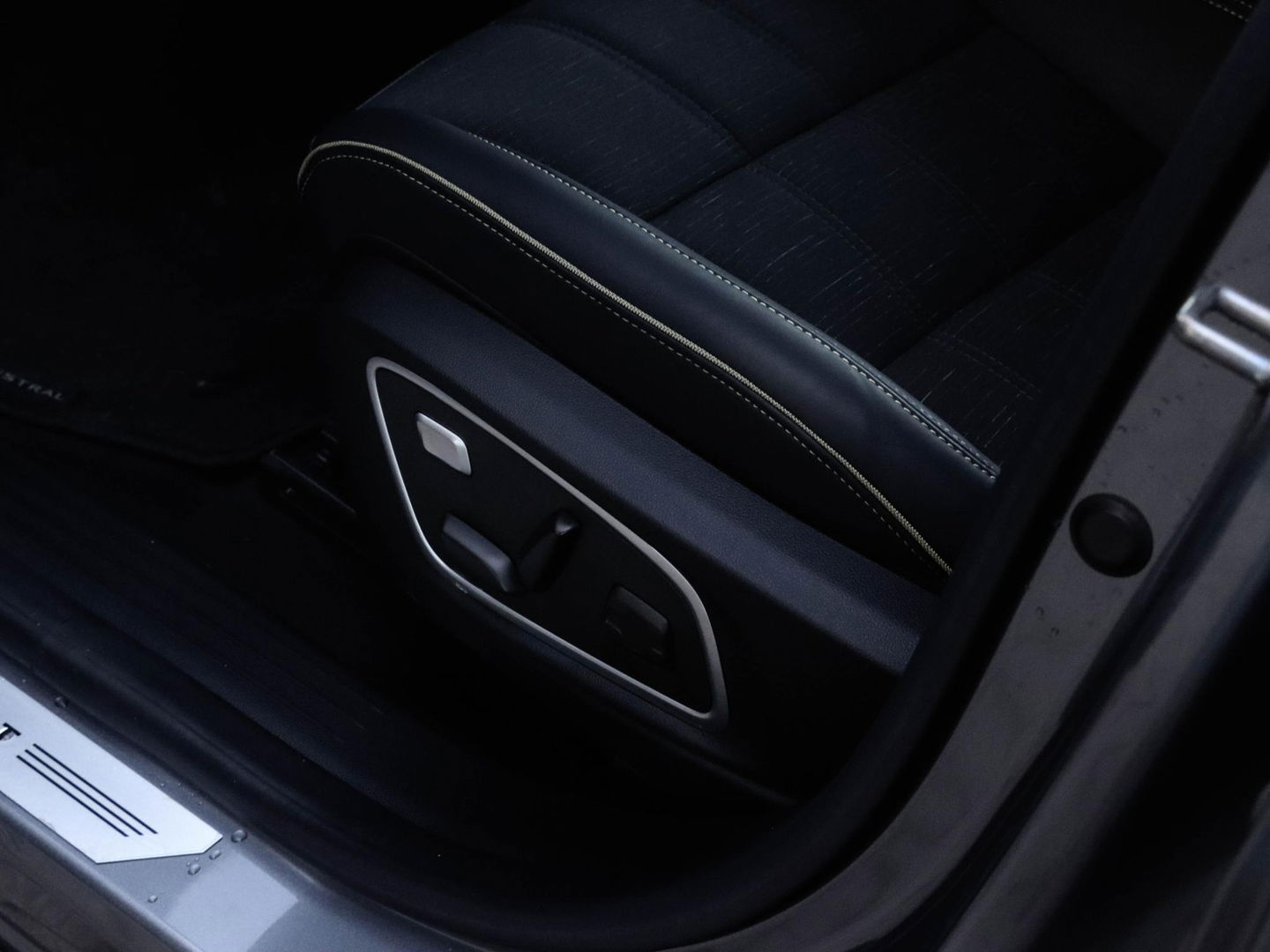 Renault Austral E-Tech full hybrid 200 Iconic Adaptive Cruise | 4.471km!