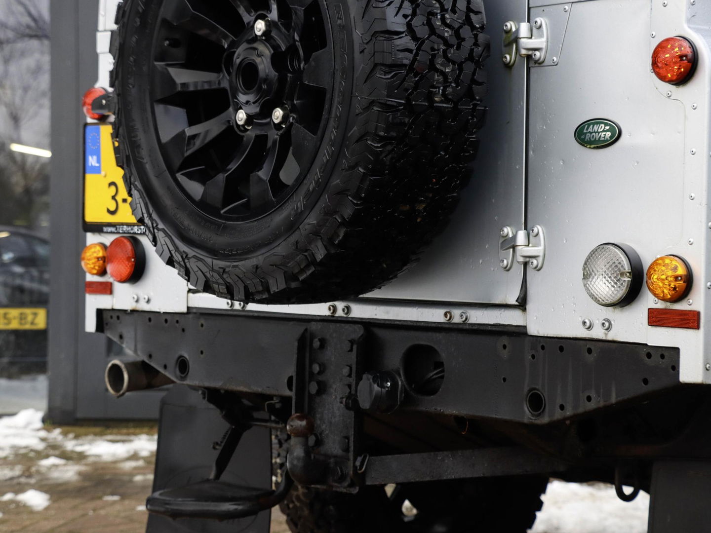 Land Rover Defender 2.2 D HT 110" E | Euro 5 | Recaro | 42.093km!