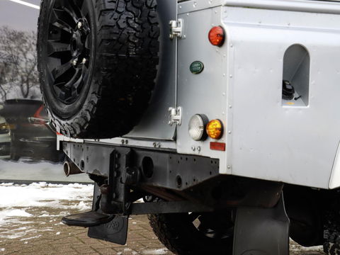 Land Rover Defender 2.2 D HT 110" E | Euro 5 | Recaro | 42.093km!