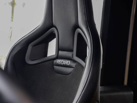 Land Rover Defender 2.2 D HT 110" E | Euro 5 | Recaro | 42.093km!