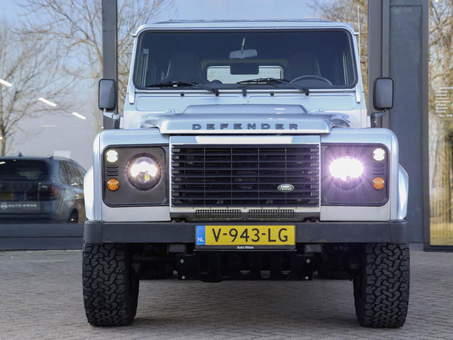 Land Rover Defender 2.2 D HT 110" E | Euro 5 | Recaro | 42.093km!
