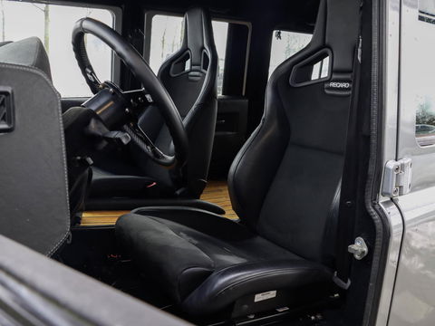 Land Rover Defender 2.2 D HT 110" E | Euro 5 | Recaro | 42.093km!