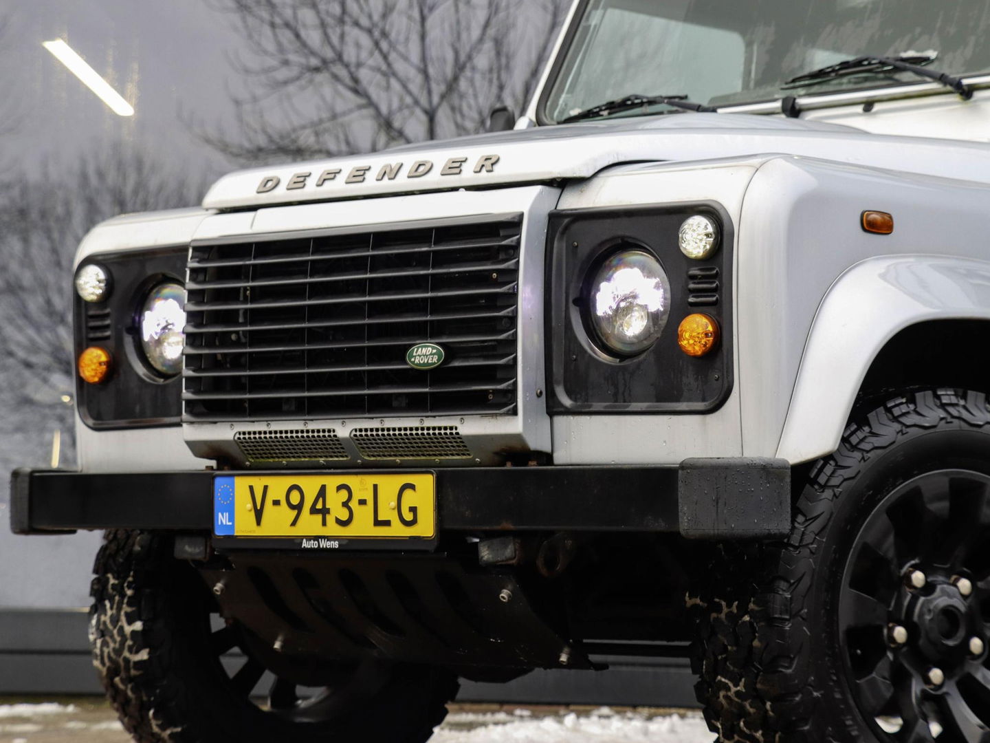 Land Rover Defender 2.2 D HT 110" E | Euro 5 | Recaro | 42.093km!