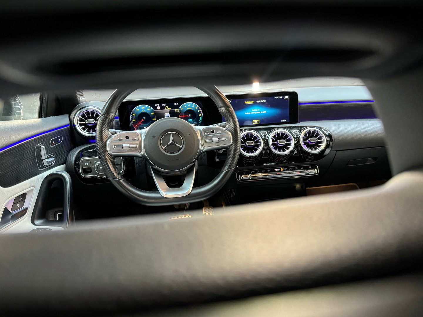 Mercedes-Benz A-Klasse 250 e AMG Pano|Memory|Burmester|360Cam