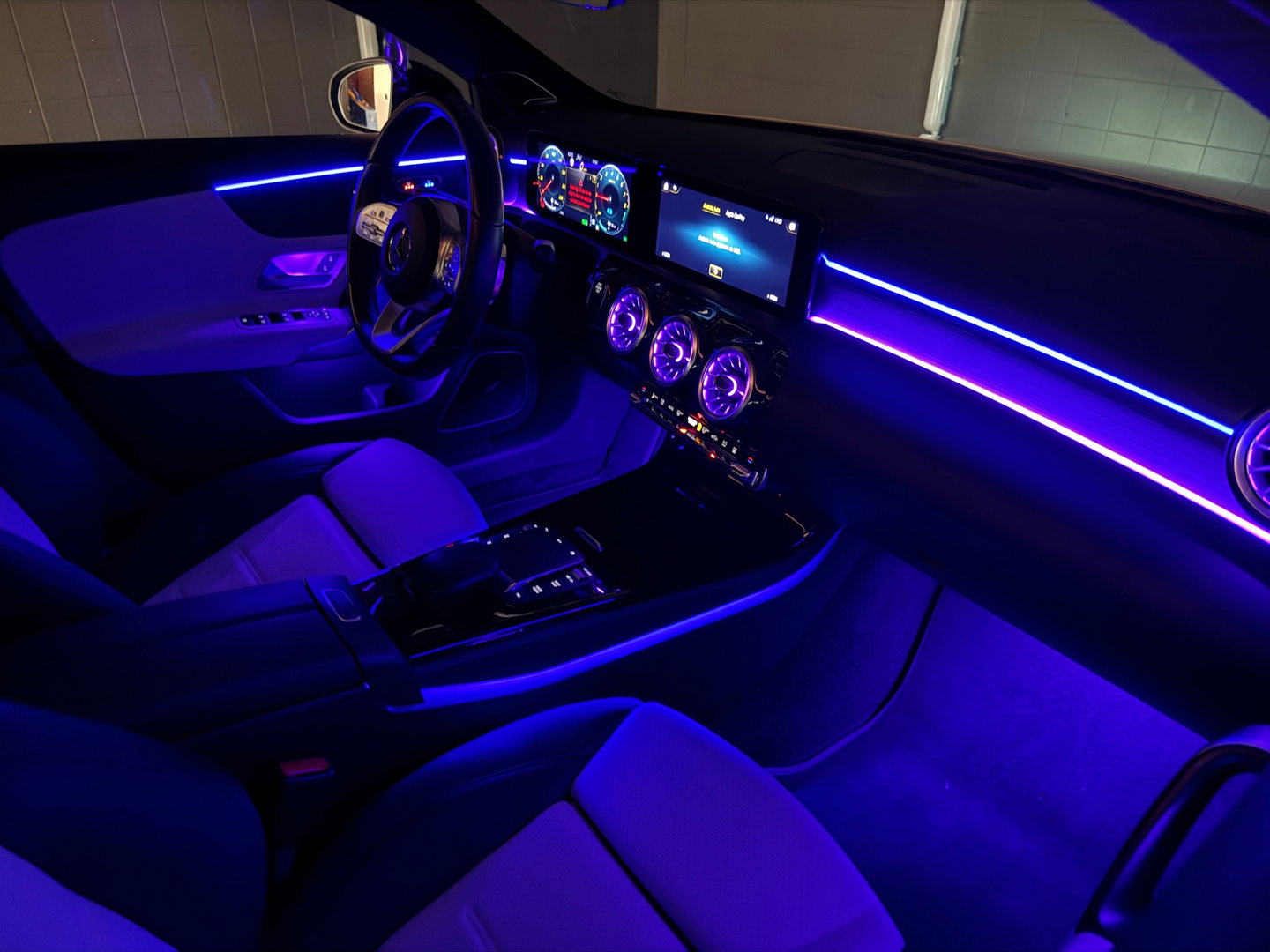 Mercedes-Benz A-Klasse 250 e AMG Pano|Memory|Burmester|360Cam