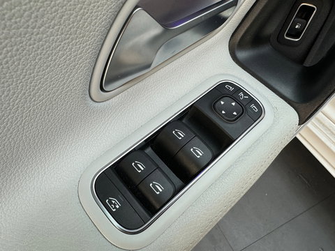 Mercedes-Benz A-Klasse 250 e AMG Pano|Memory|Burmester|360Cam