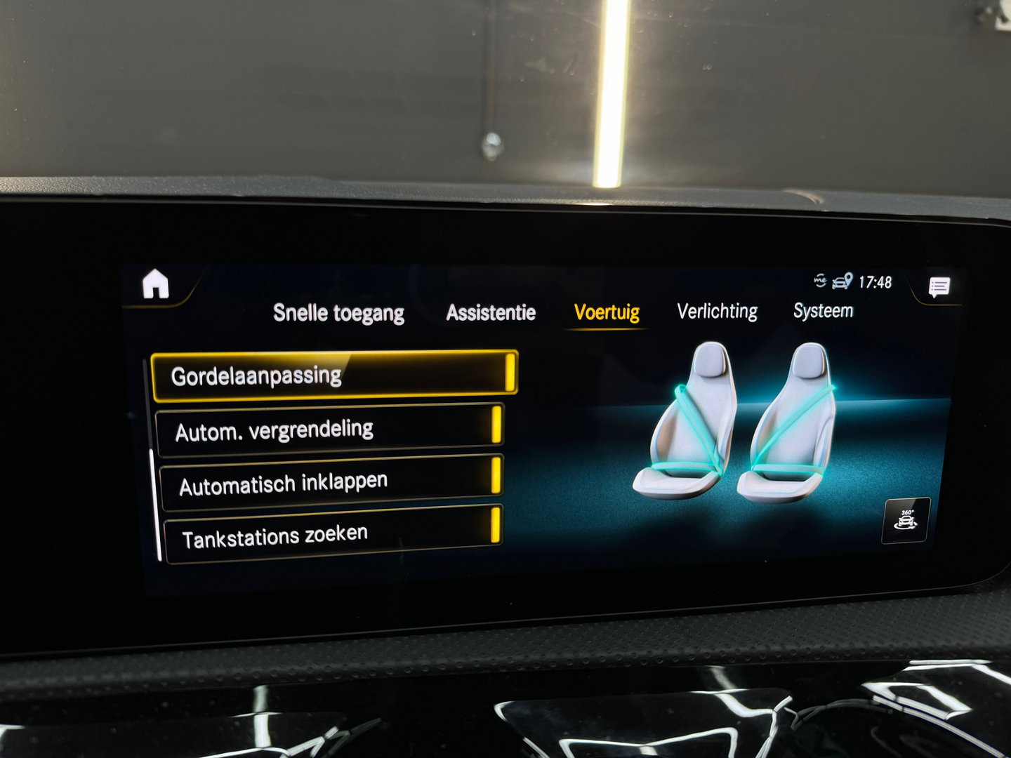 Mercedes-Benz A-Klasse 250 e AMG Pano|Memory|Burmester|360Cam