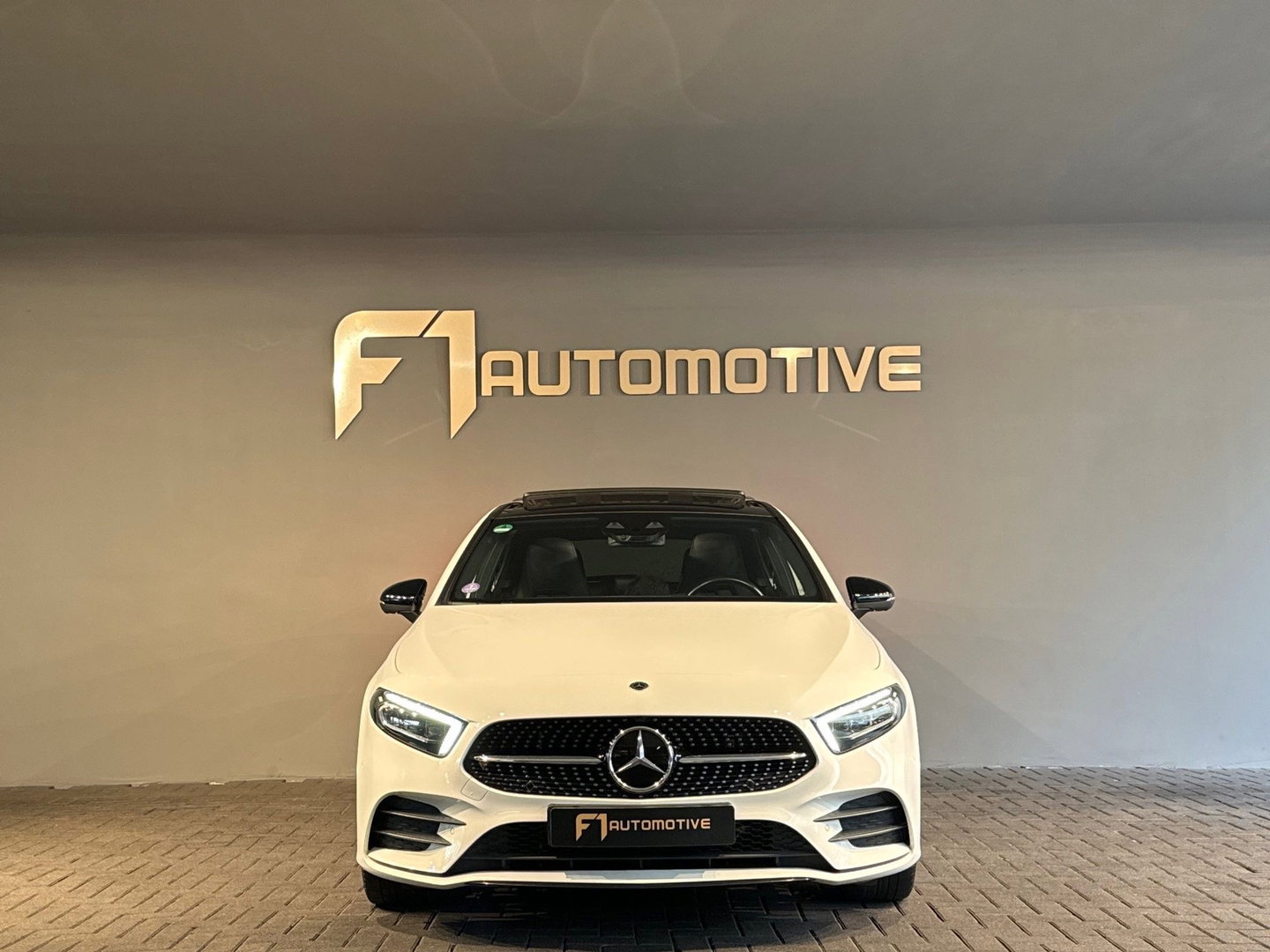 Mercedes-Benz A-Klasse 250 e AMG Pano|Memory|Burmester|360Cam