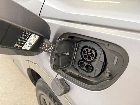 Land Rover Discovery Sport P300e PHEV AWD R-Dynamic S 254PK | SOH 89% | Snelladen | Camera | Memory | Cruise | Carplay | Navi | Parkeersens.