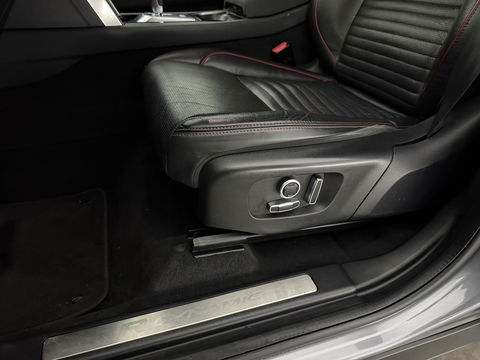 Land Rover Discovery Sport P300e PHEV AWD R-Dynamic S 254PK | SOH 89% | Snelladen | Camera | Memory | Cruise | Carplay | Navi | Parkeersens.